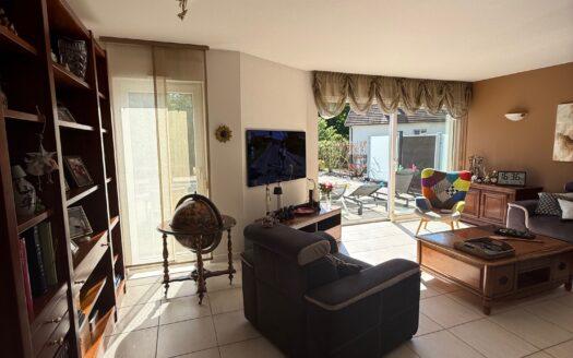 VIAGER MAISON 120 M2 AVEC PISCINE ET TERRAIN CONSTRUCTIBLE
