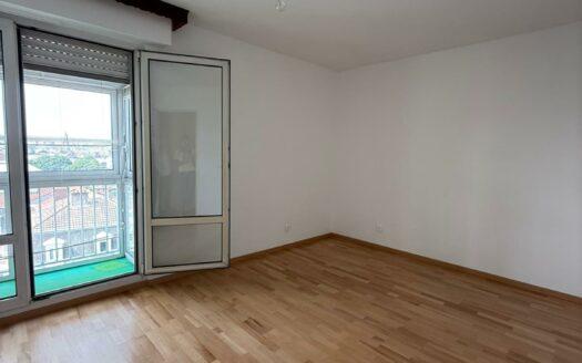 🏡 À LOUER – Spacieux 5 pièces lumineux avec terrasse, balcon, garage et ascenseur – MULHOUSE (68100)