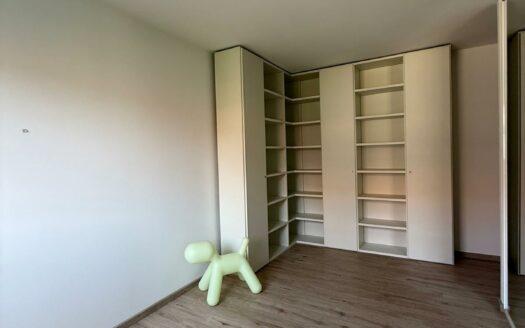 🏡 À LOUER – Appartement meublé standing 2 chambres avec balcon et garage – Centre historique de Mulhouse