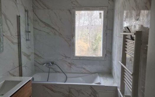 Location maison 5 pièces 101 m²