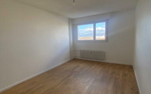Location appartement 4 pièces 100 m²