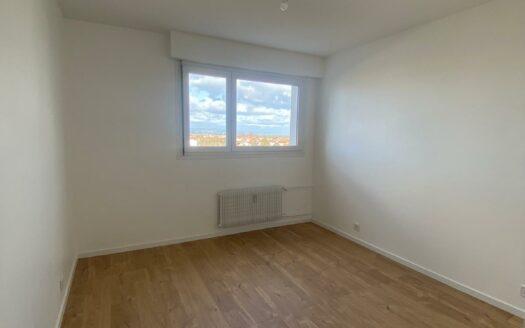 Location appartement 4 pièces 100 m²
